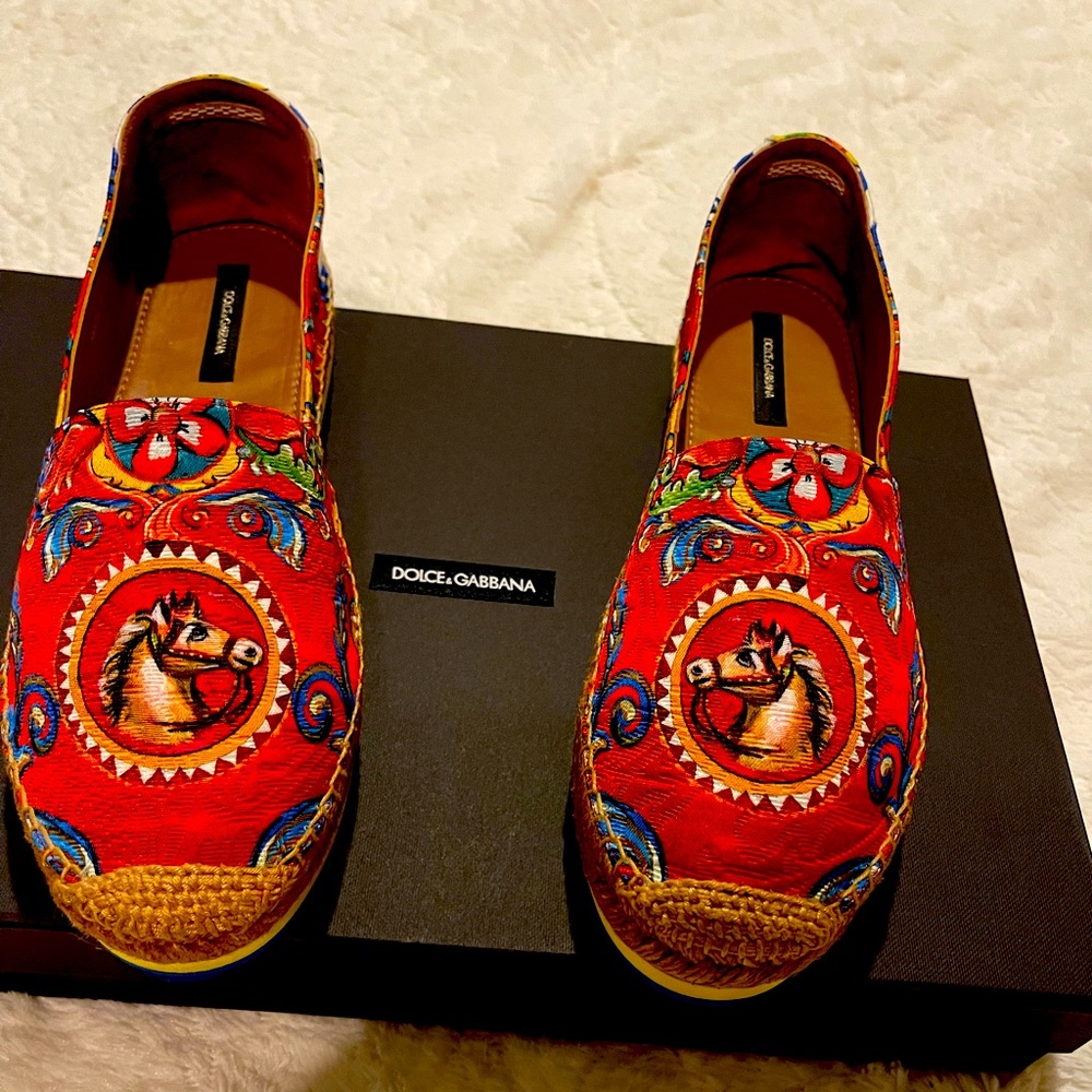 Dolce and Gabbana Carretto